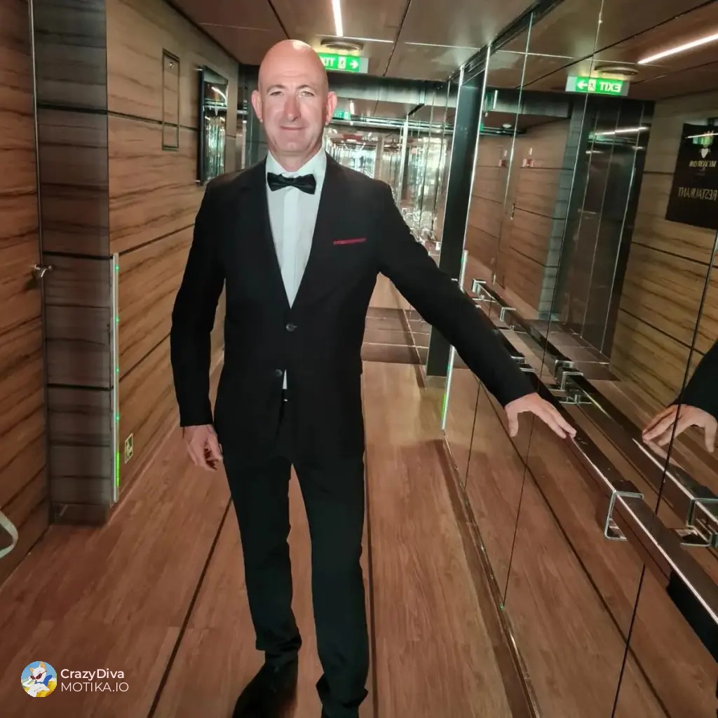 Го искористи својот „милијардерски“ изглед и се пријавил во агенција за двојници.