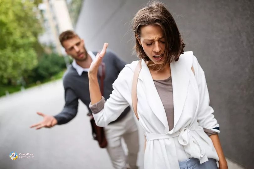 Inappropriate Neighbor Tries to Get Me in Bed – Despite His Wife Living Next Door