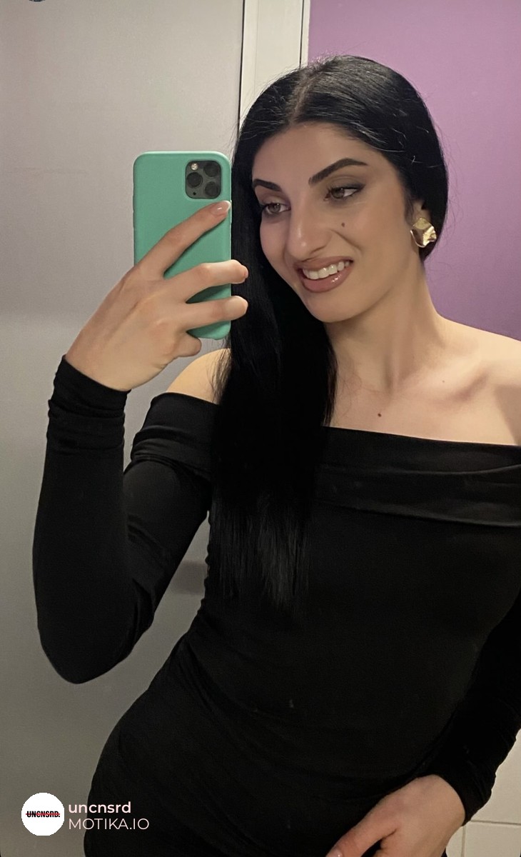 #0494 Veronika V.