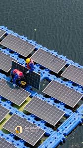 Сонце над водата: Индија ја претвора својата иднина во пловечка енергија