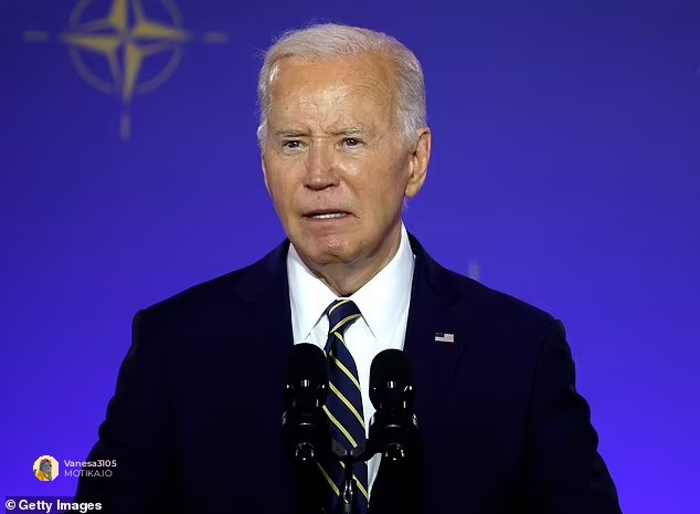 Други теории на заговор во коишто Трамп верува