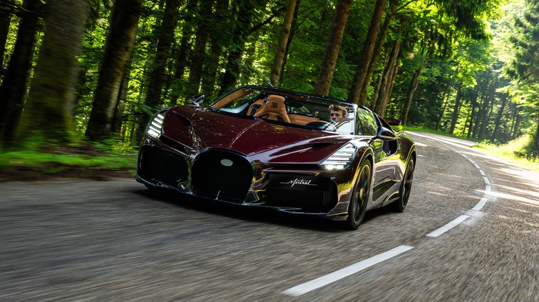 Патот до својот сопственик: Како тестирањето на Bugatti ги воодушевува и љубителите по патиштата на Алзас