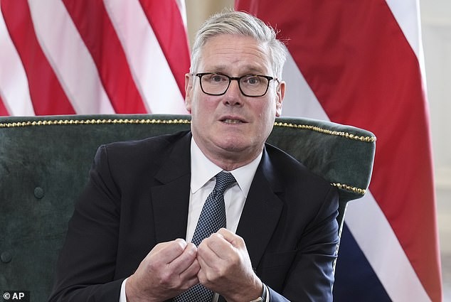 Трамп и британскиот премиер разговараа за миграција и економија во Шкотска