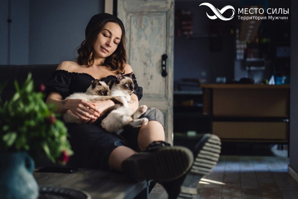 Горчлива вистина: 16 болни знаци дека жената веќе не ве љуби