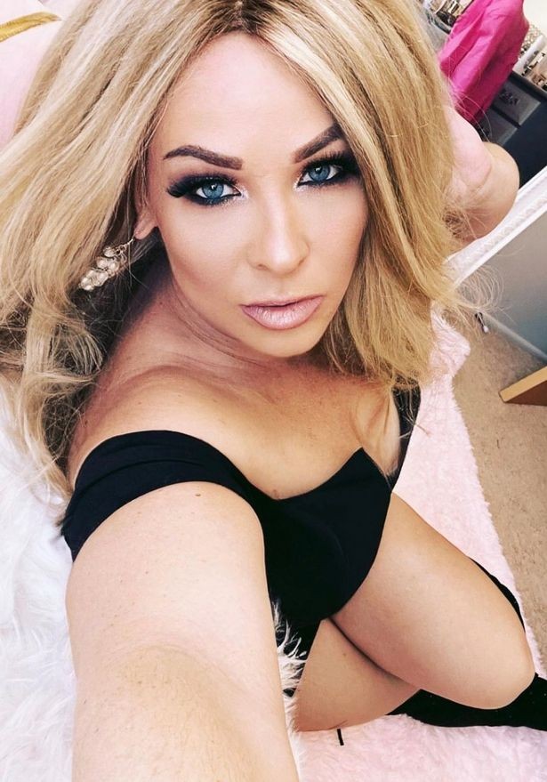OnlyFans модел вели дека спасува бракови со „виртуелна тројка“ со парови