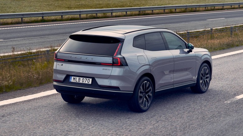 Рекорден електричен опсег за plug-in Volvo
