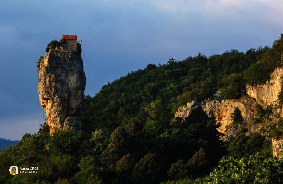 5 најнеобични цркви во светот - зарем луѓето се молат овде?