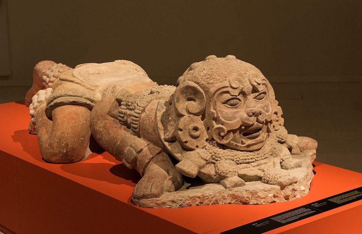 The Sacred Pharmacy of the Maya: How Hallucinogenic Substances Shaped a Civilization