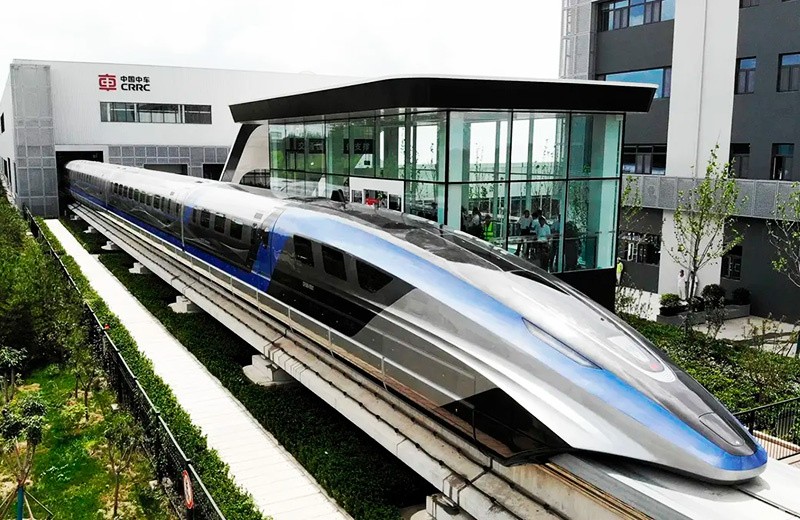 China besiegt den Tunnelknall: 100-Meter‑Schallpuffer senkt Druckwellen bei 600 km/h um 96% – der Traum vom leisen Maglev wird Realität