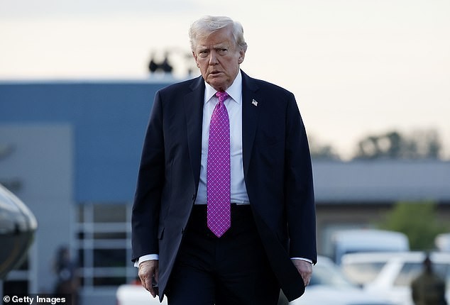 Трамп го тужи Њујорк Тајмс за неверојатни 15 милијарди долари: Најголема тужба за клевета во современата историја