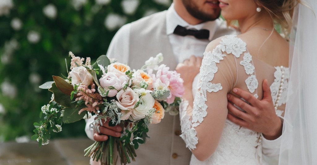 Die Hochzeit, bei der 140 Gäste per Karte spenden: „Bezahl unseren Flug“ – die Flitterwochen direkt finanziert