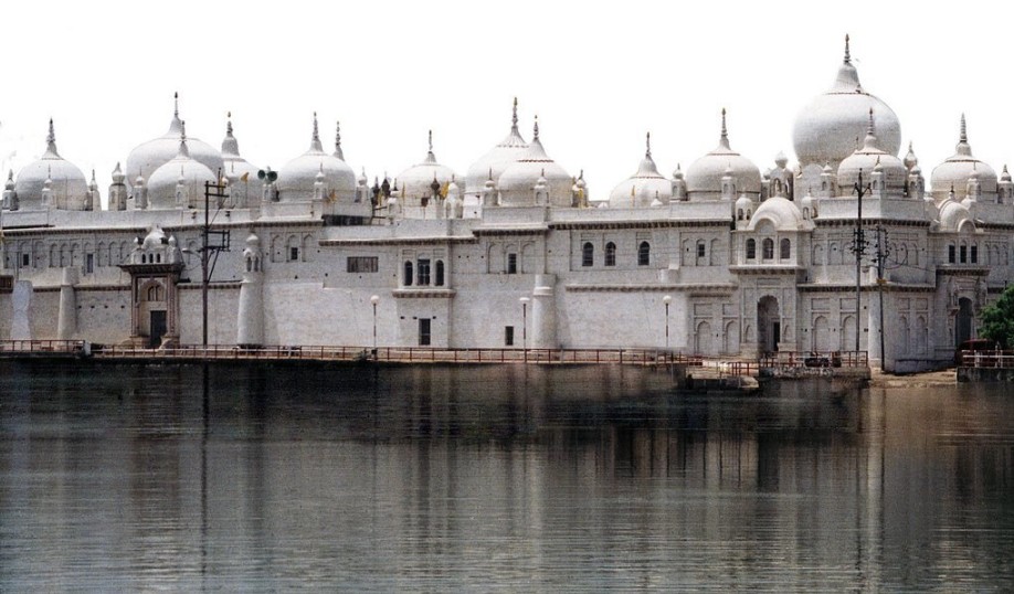 Kulpakji (Konalupaka) – 2000 Jahre alter Jain-Tempel in Telangana