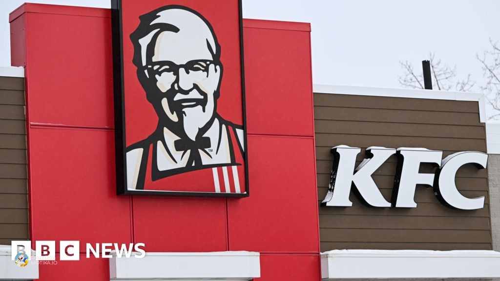 KFC: Автоматската порака за „Ноќ на скршеното стакло“ во Германија – маркетинг робот кој заборава на холокаустот