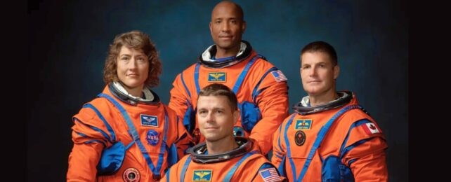 50多年后再度出发：NASA宣布2026年载人绕月，背后是紧迫的太空竞赛与未解的疑问