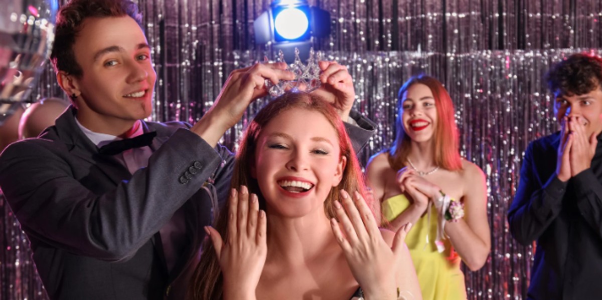 El secreto para ser popular en la escuela: no es ser el más extrovertido, sino gustar primero