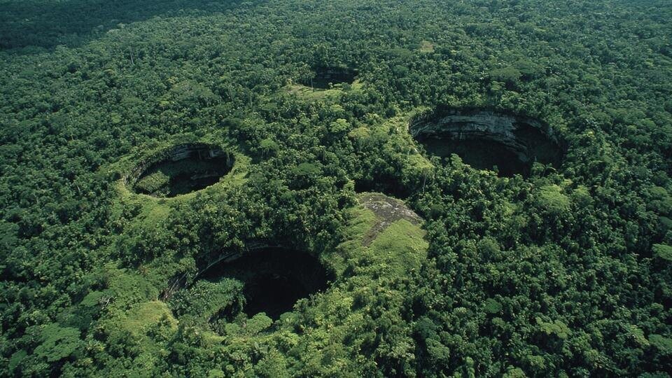 Sarisariñama: The Devil’s Funnels and the Lost World
