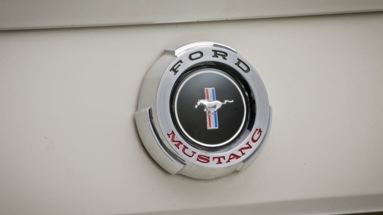 Der Millionst Mustang, der Tausch und das Vermächtnis: Tucker, Iacocca und das Museum