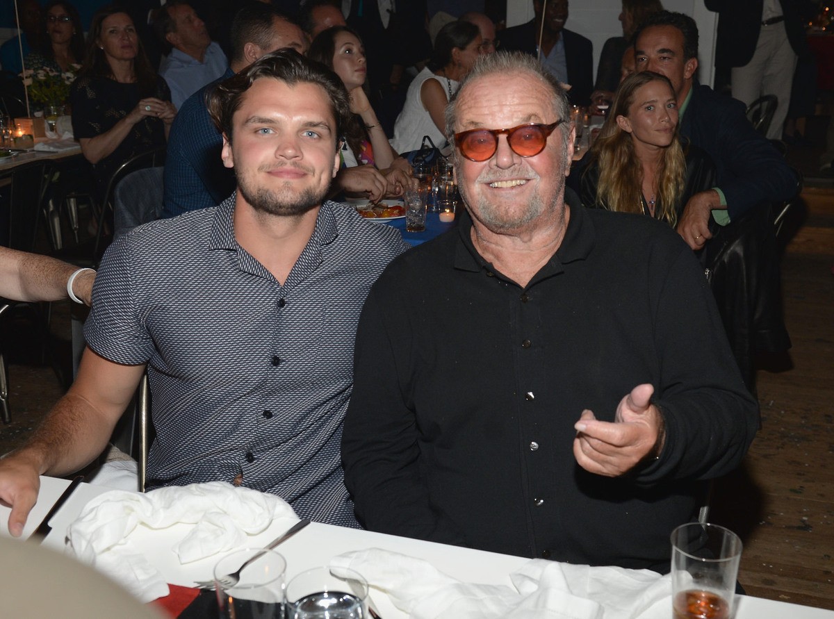 Quem criou Jack Nicholson? A família que ele acreditava.
