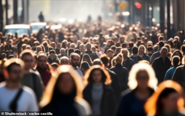Aliens im Erbgut: Eine Studie behauptet, fremde DNA-Segmente im menschlichen Genom gefunden zu haben