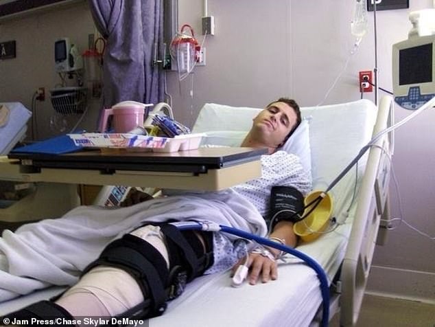 À Langley, une crise cardiaque à 19 ans: une bulle d’air dans l’IV et un arrêt du cœur