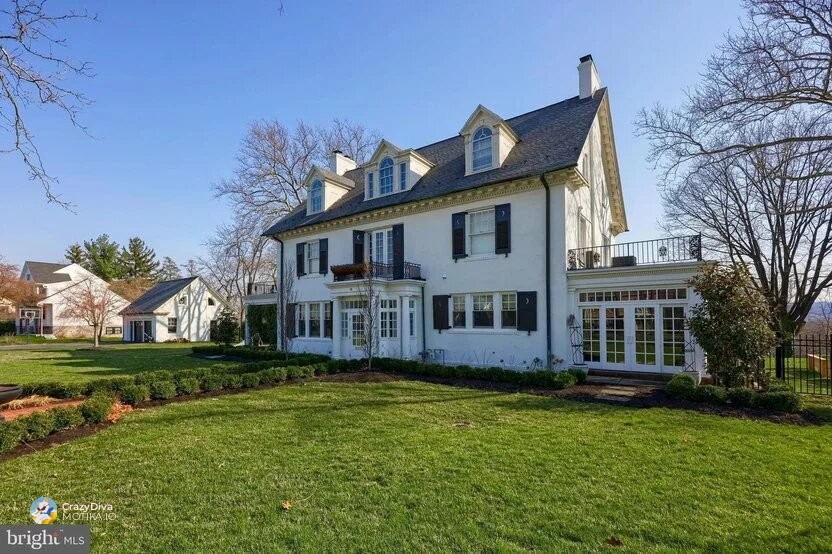 Големиот чекор кон ѕвездите: Првата куќа во Тенеси и напредокот кон самостојност