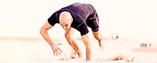 Quadrobics: o treino que corre em quatro membros — e a ciência ainda não sabe se é seguro