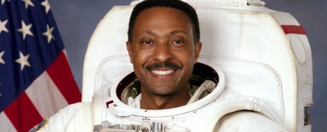 Exclusivo: Aos 75 anos, o astronauta da NASA diz se sentir 'incrível' no espaço — e revela por que a vida na gravidade zero deixa marcas invisíveis