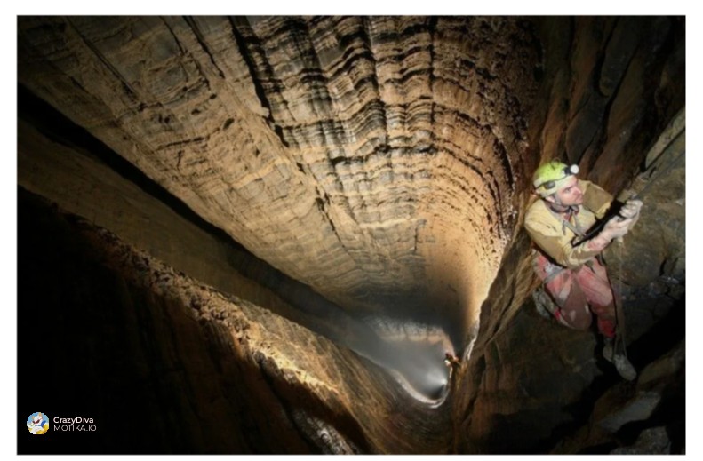 Што пронајдоа научниците во најдлабоката пештера во светот и зошто го прекинаа истражувањето?