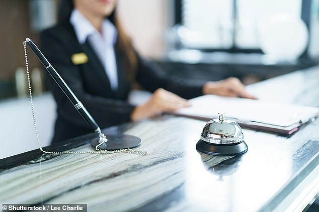 La respuesta del hotel y el desenlace