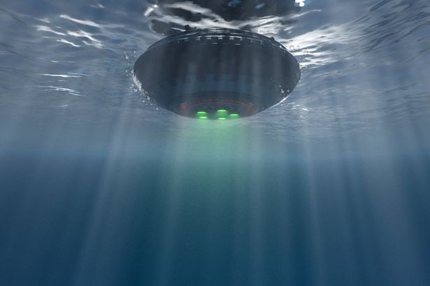 Deep-Sea Mystery: A Football-Field-Sized UFO Moving 200 MPH Under the Waves
