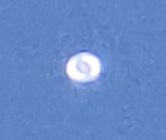 Sky Surveillance Reignited: Mysterious High-Altitude Balloons Reappear Across Colorado, Arizona, and Alabama, Echoing the 2023 Chinese Spy Balloon Saga