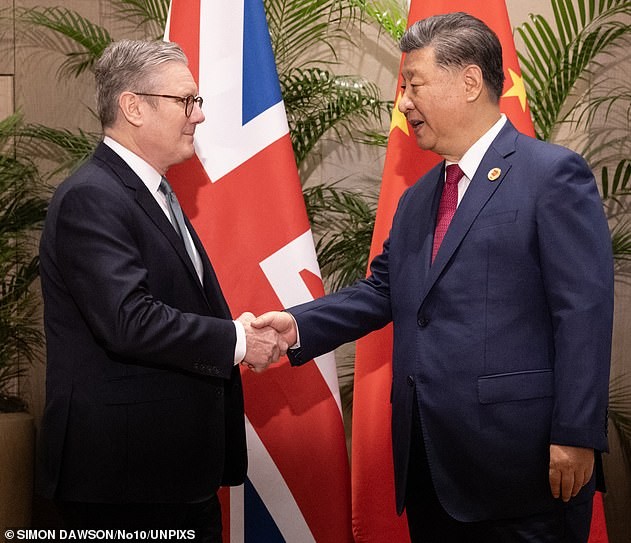 Zwischen Drohungen und Rechten: China fordert Vertragstreue – und Großbritannien reagiert auffällig zurückhaltend