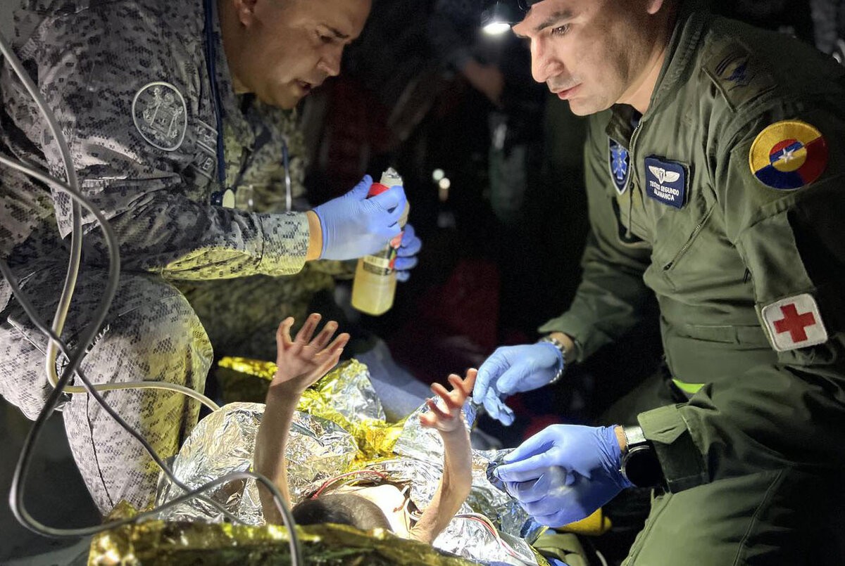40 días en la selva: una madre muerta y cuatro niños sobrevivieron a un accidente aéreo en Colombia