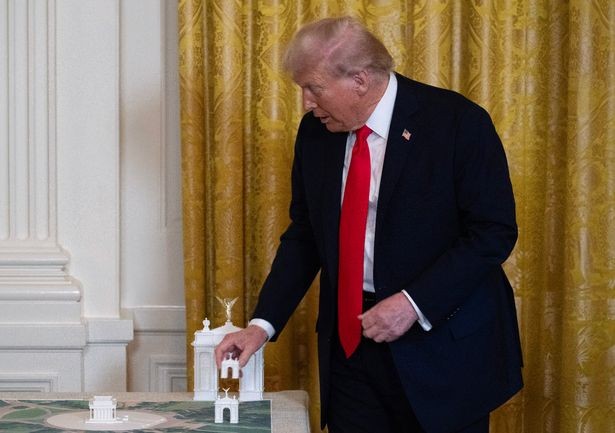 Источното крило се руши: Традицијата се жртвува за новата мегасала од 8.360 квадратни метри