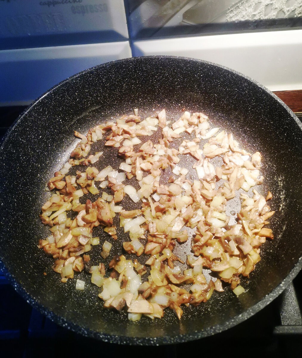 Инструкции: Како до кремаста супа со совршен мирис и вкус