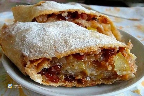 Банофи пита: Англискиот хит со банани, карамела и шлаг што го менува светот