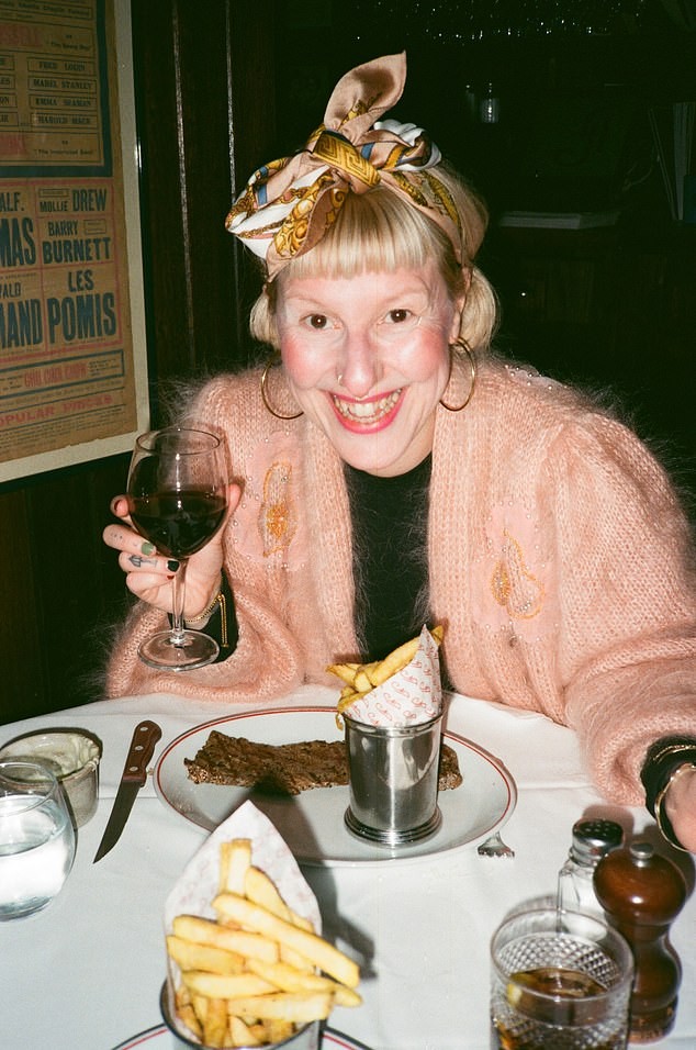 Скандалозно, но вистинито: Флертувањето со други мажи ја одржува мојата брачна страст и невозможно е да претпоставите што прави на нашиот сексуален живот!