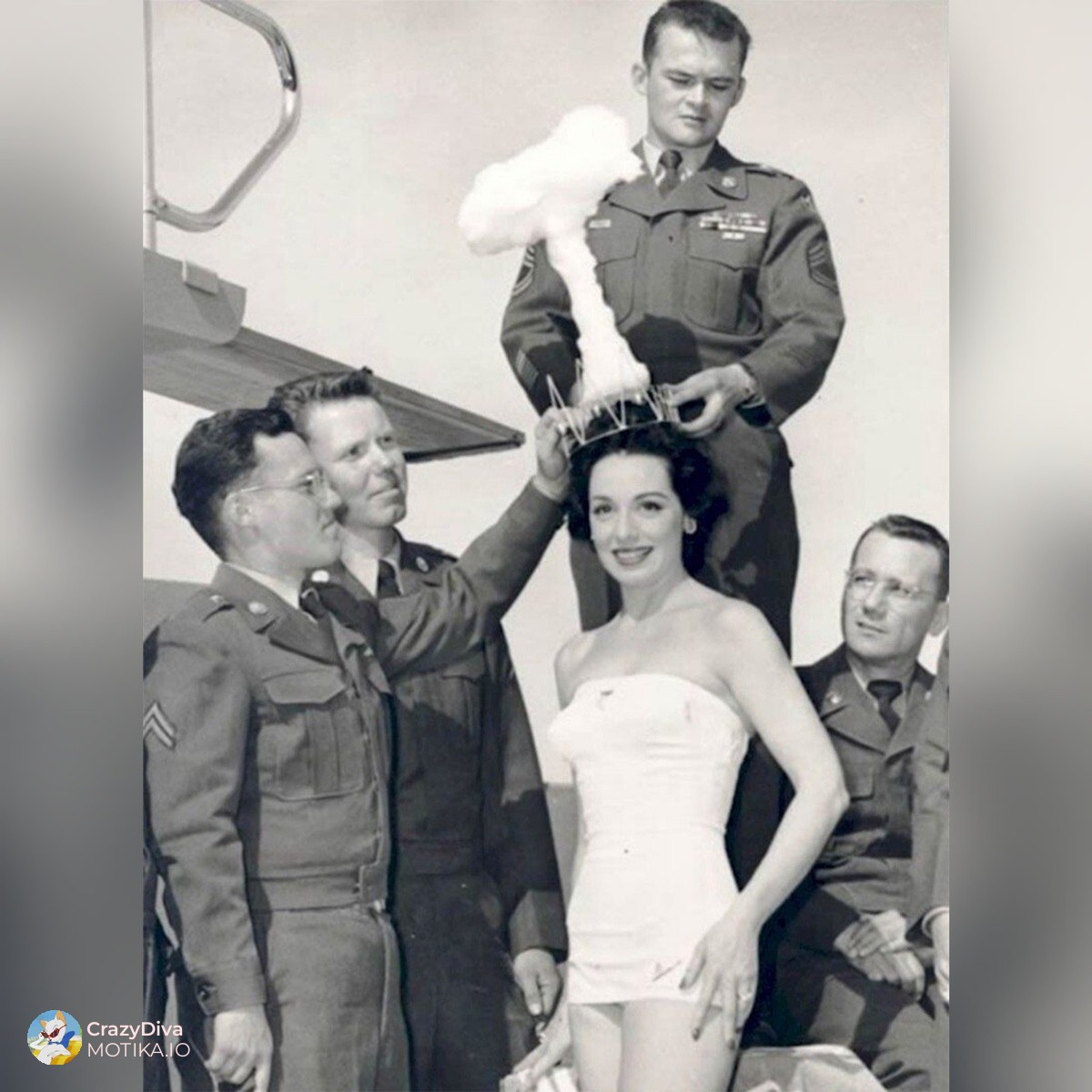 „Мис Атомска бомба“ во Невада, 1955 година