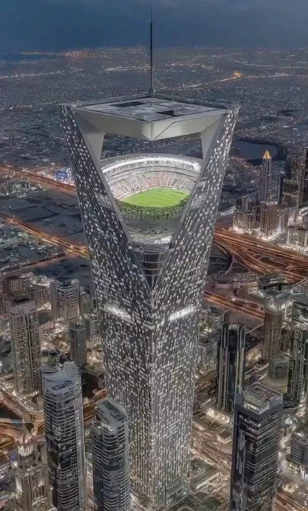 O estádio suspenso a 350 metros: uma experiência única