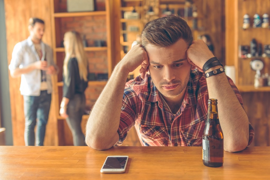 为爱而冒险:在洛杉矶高速上举牌求爱,花30美元、近3小时的极端行动