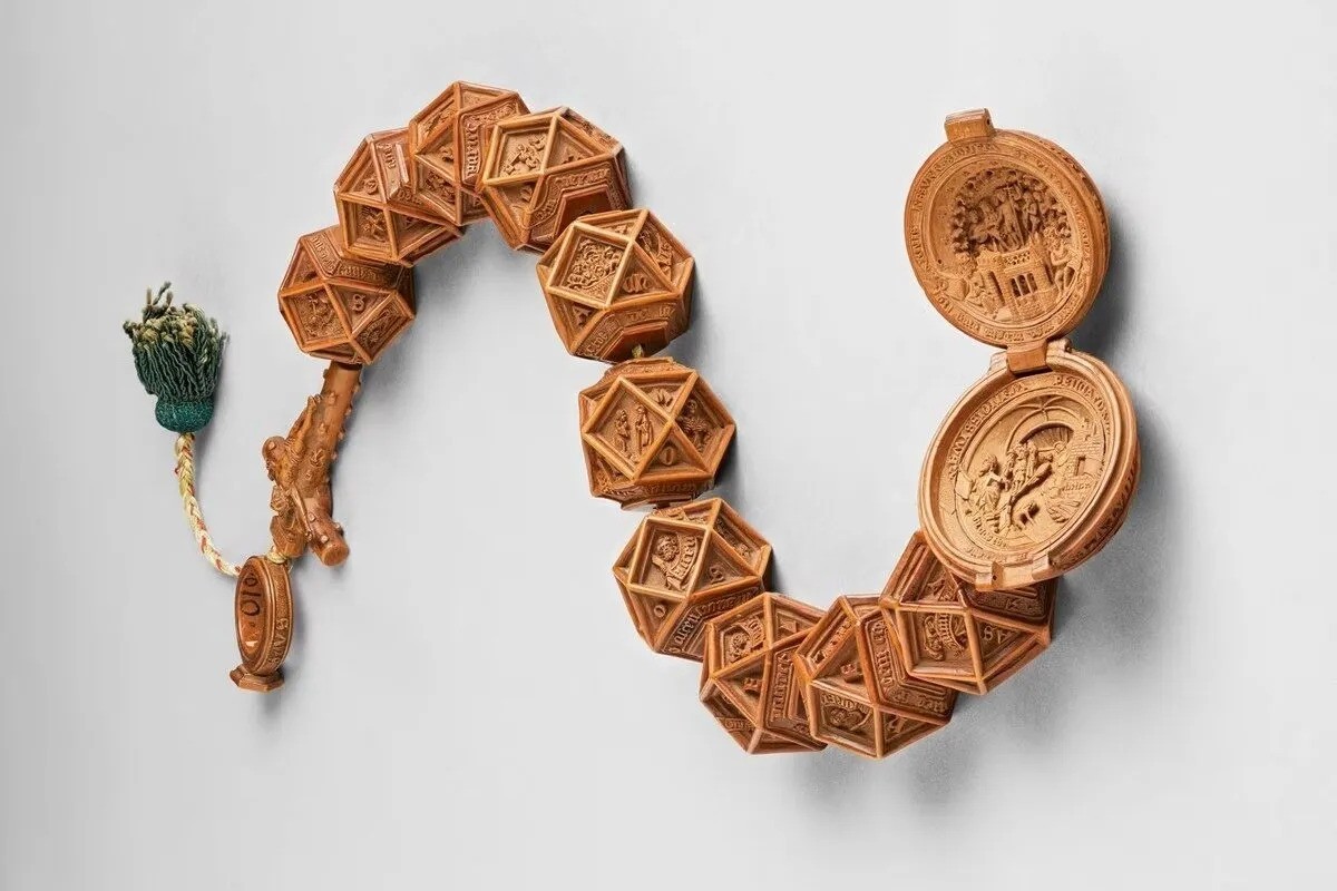Noix de prière: des sculptures miniatures qui défient cinq siècles et la science