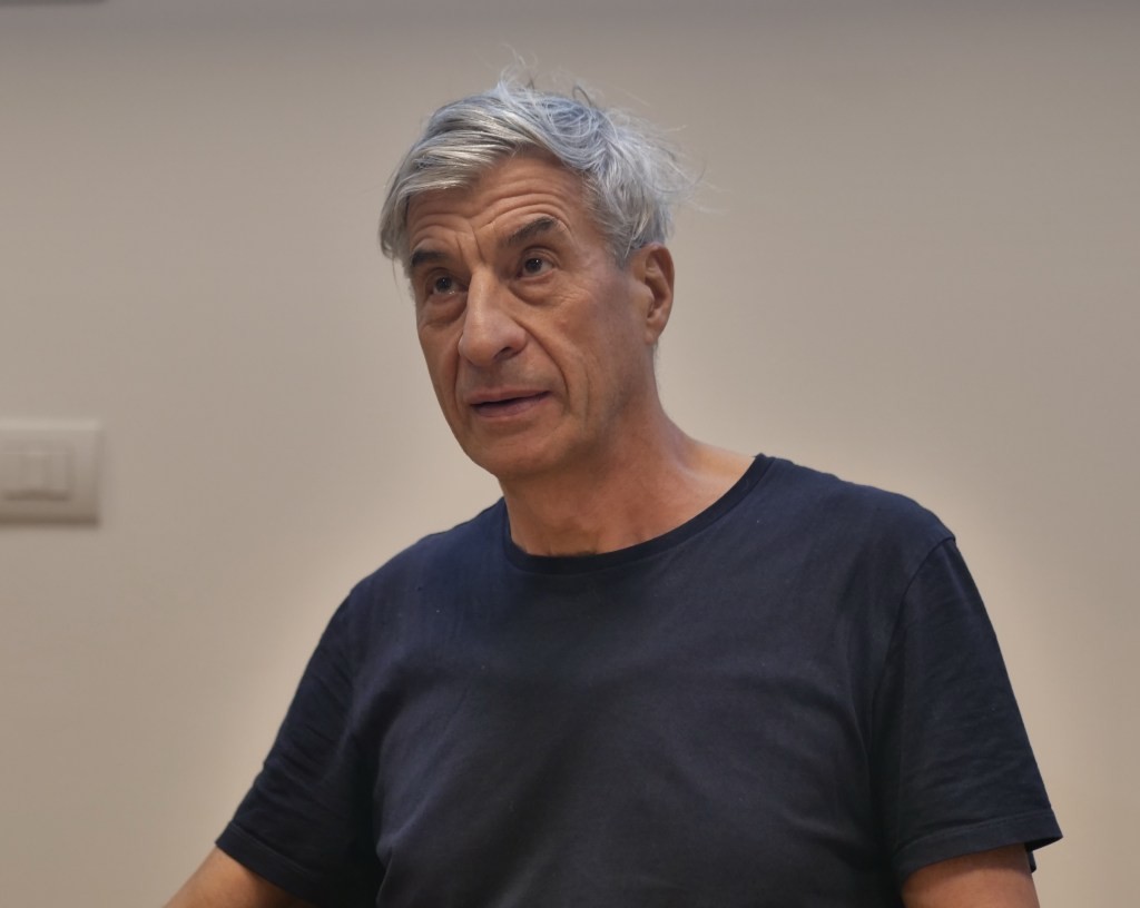 Impact culturel et marché: comment les provocations de Cattelan réinventent l’art et le prix