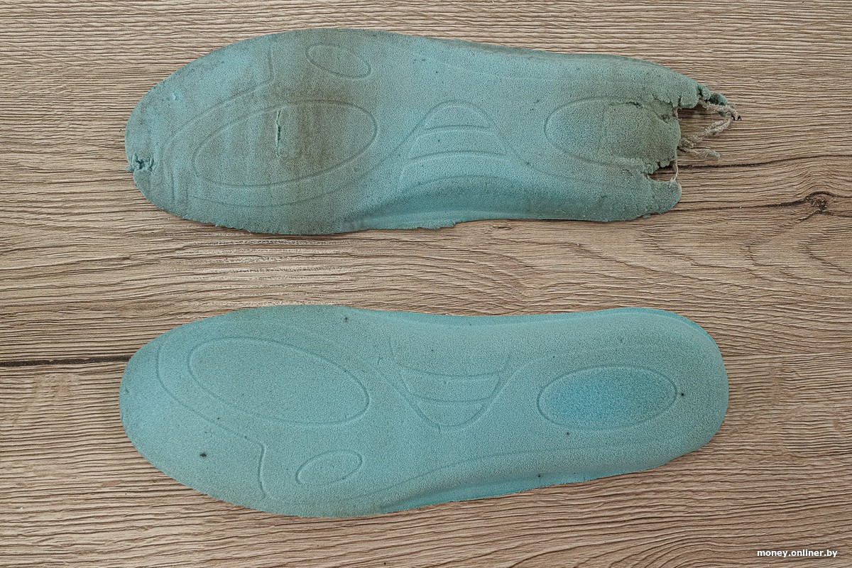 Крај на октомври: материјалот на фалсификатот се одлепува, оригиналот ги менува нијансите, но останува функционален