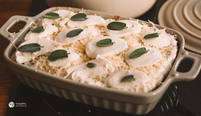 Печење и финален вкус: Лазањата печете ја 35 - 45 минути за совршен резултат