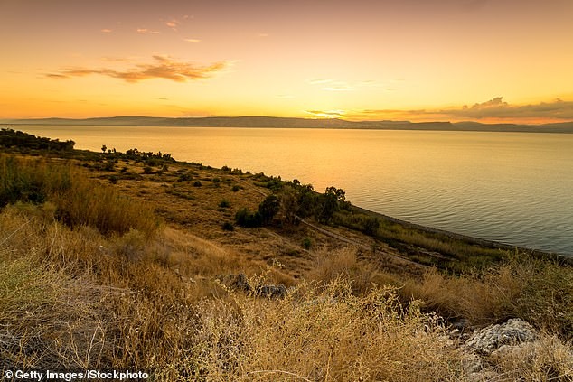 Секој географски детаљ од Библијата се совпаѓа: карпа, гробници, свињи – чудото се случило токму тука