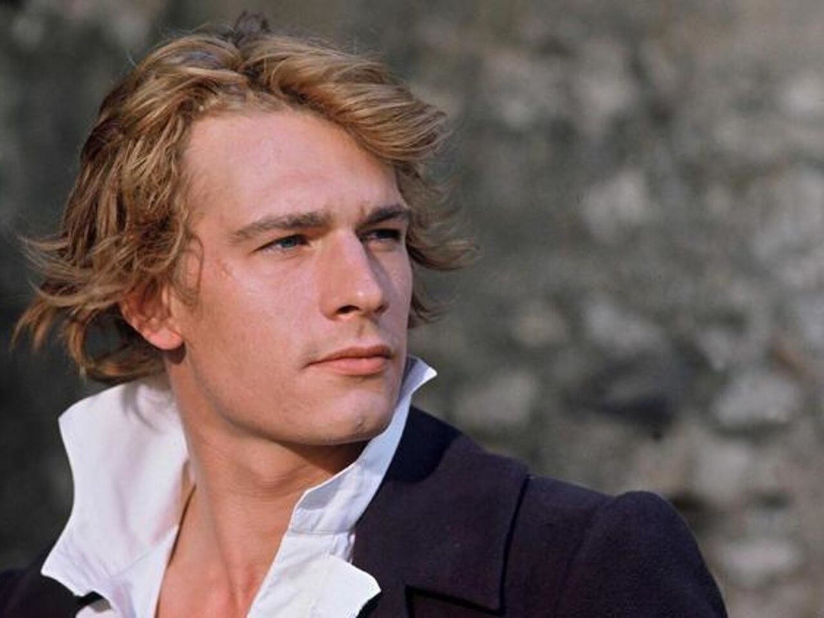 Проколната харизма и неуспехот во љубовта: повторени разочарувања и краток брак