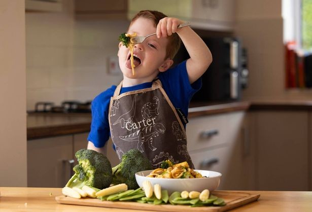 Desafíos de comer y estrategias para hábitos saludables