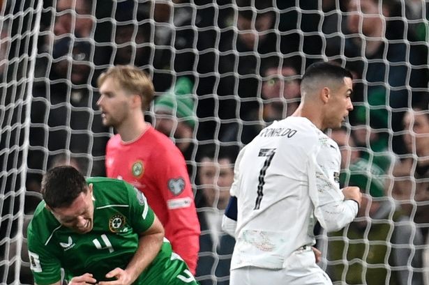 Cristiano Ronaldo pode ficar de fora do Mundial por suspensão após cartão vermelho contra a Irlanda