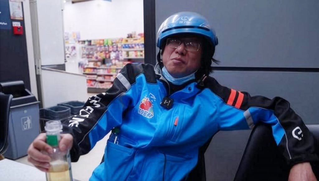 From a 50,000 yuan a month law graduate to a delivery rider after his ex-wife dumps him