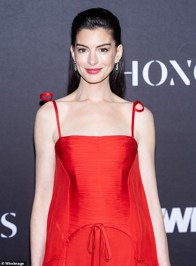 How Anne Hathaway would REALLY look if she never had any suspected cosmetic enhancements as actress turns 43